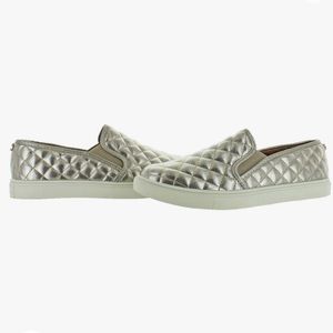 Steve Madden Women's Ecentrcq Sneaker